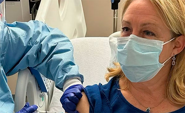 Inicia la prueba de vacunas para frenar el cáncer de colon antes de que se arraigue